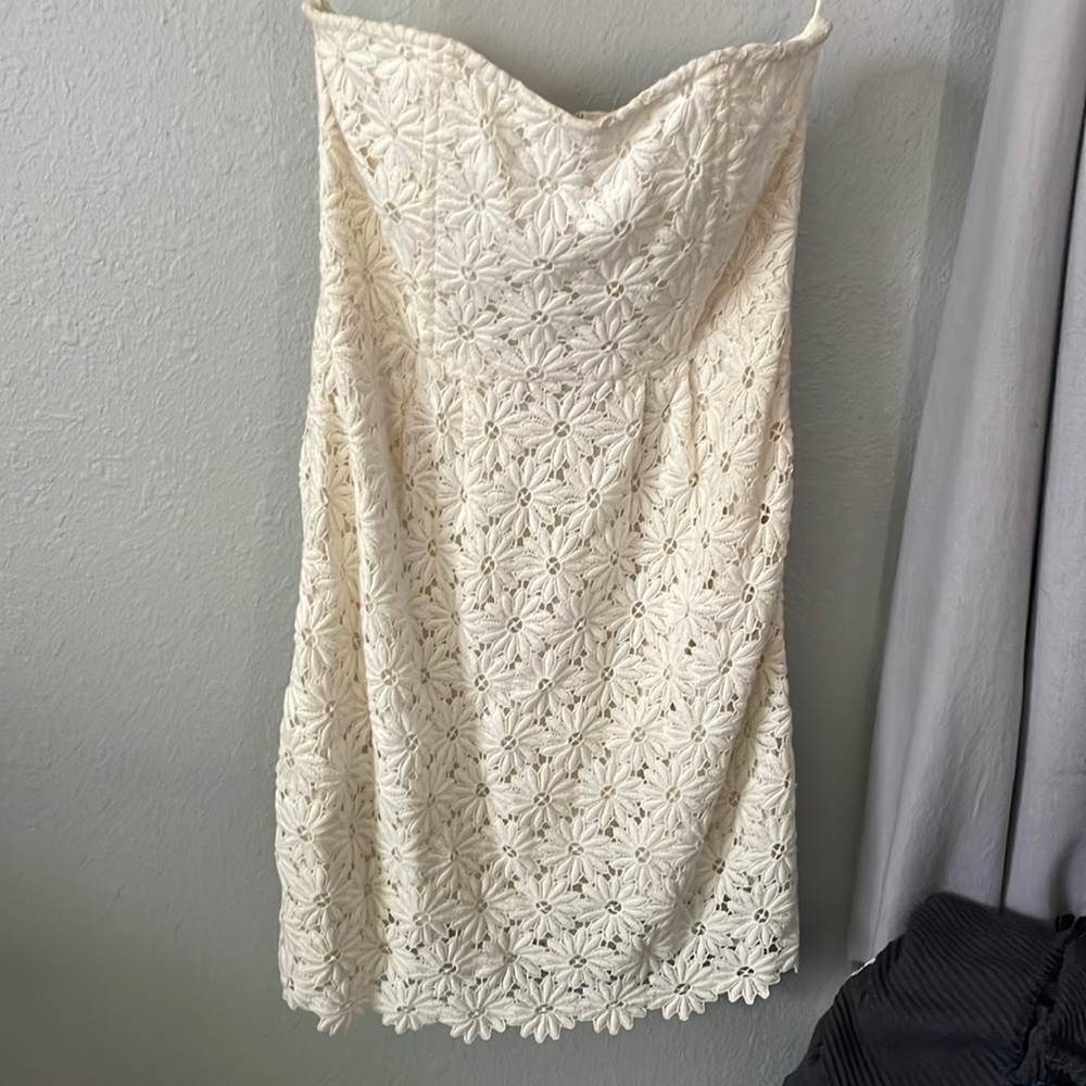 White strapless dress